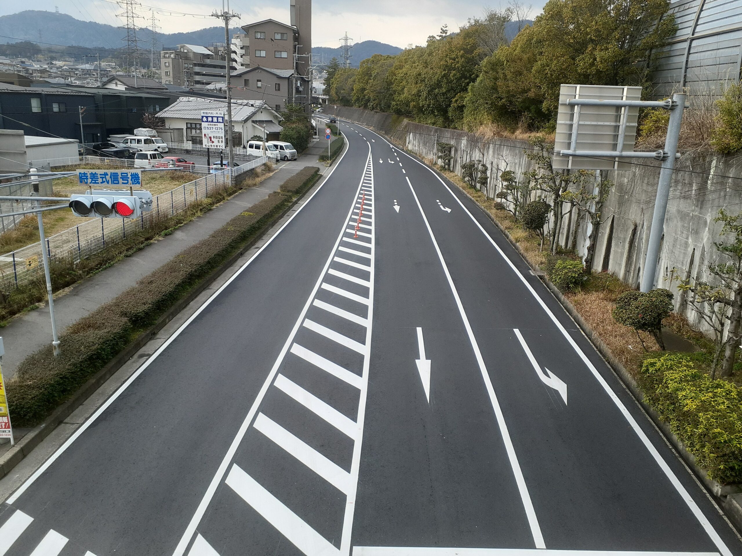 令和5年度　第XH18-1号<br>千町石山寺辺線　道路修繕工事のイメージ画像